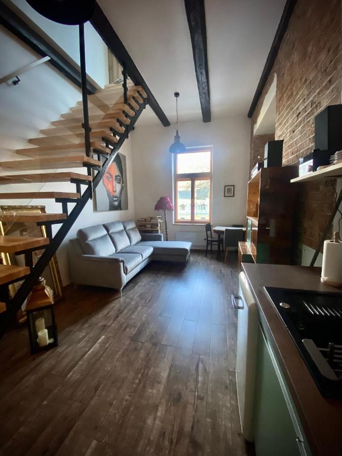 Apartament Rynek 22 Кросно Экстерьер фото